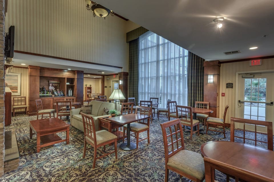 The welcoming lobby provides a lounge area for guests to relax.