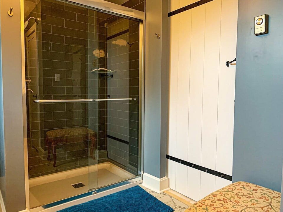 We have you covered with all the amenities, shampoo, conditioner, body lotion, shower gel, mouthwash & soap.