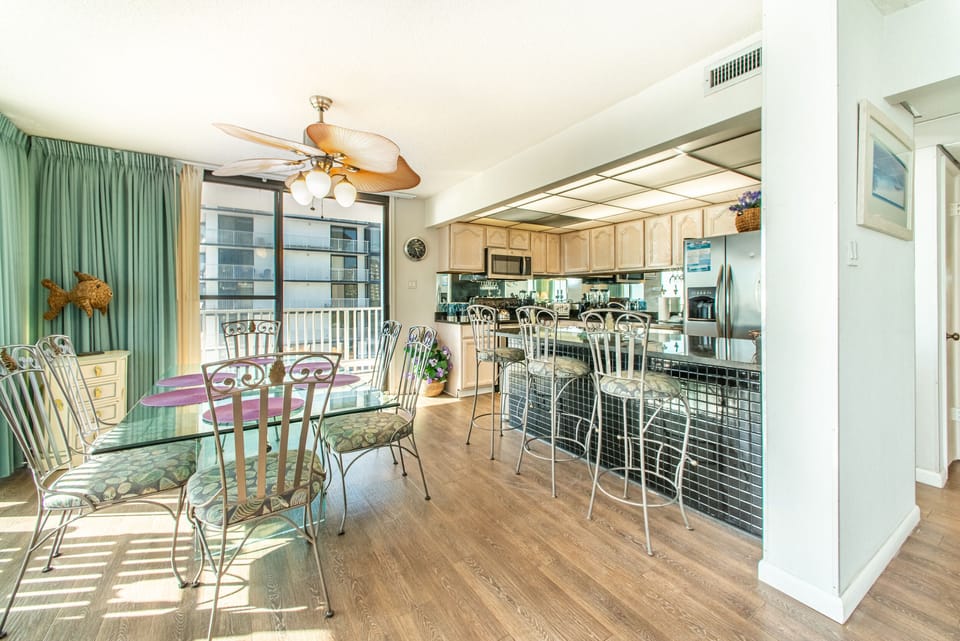 Dining room plus eat-in bar