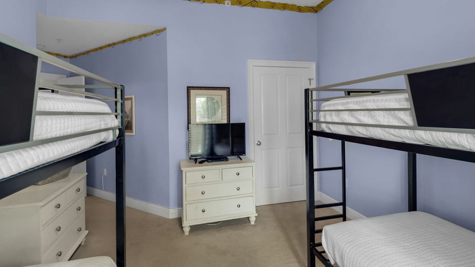 Legacy 204 Bunkroom