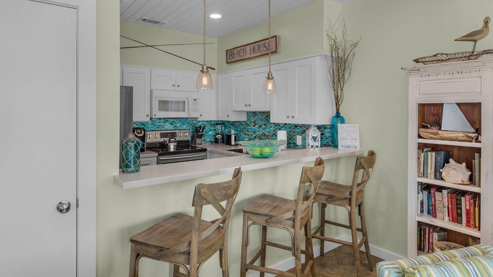 Palms C5 Kitchen Bar