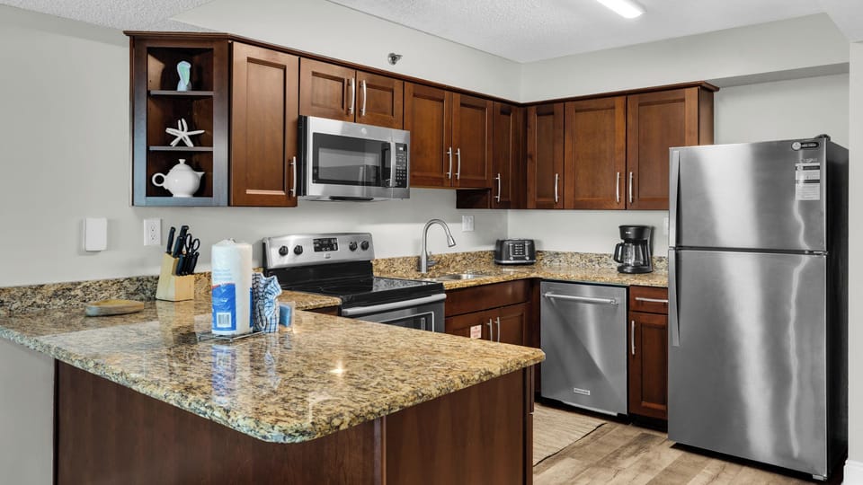 BeachCrest 103 Kitchen area