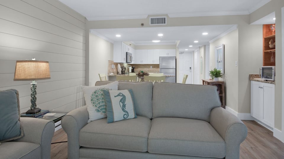 BeachCrest 205