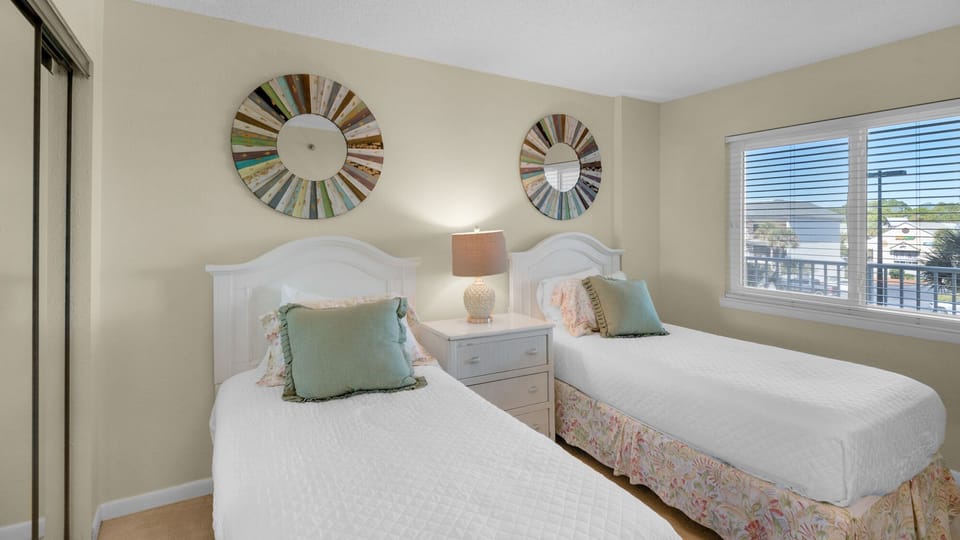 BeachCrest 304 Twin Beds