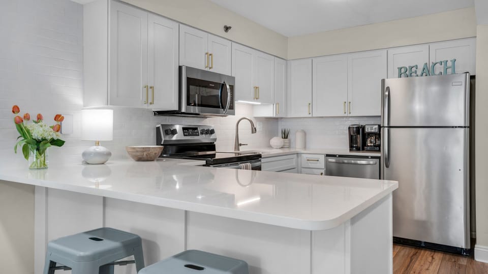 BeachCrest 1005 Kitchen