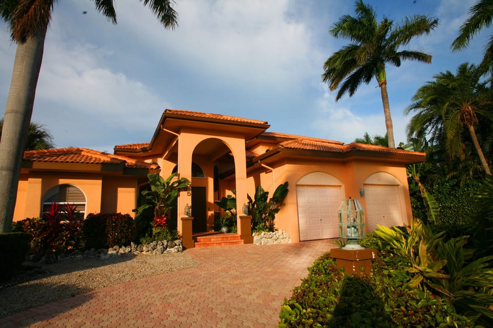 The entrance to Casa Del Mare 