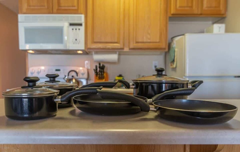Pots and pans are available to use