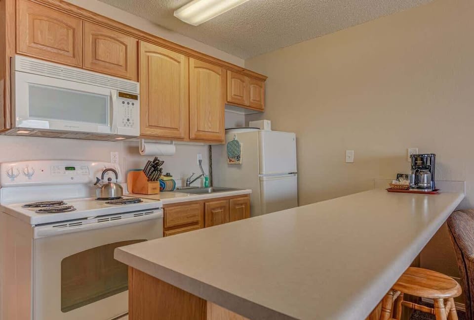 Save money on dining out by making your own meals here