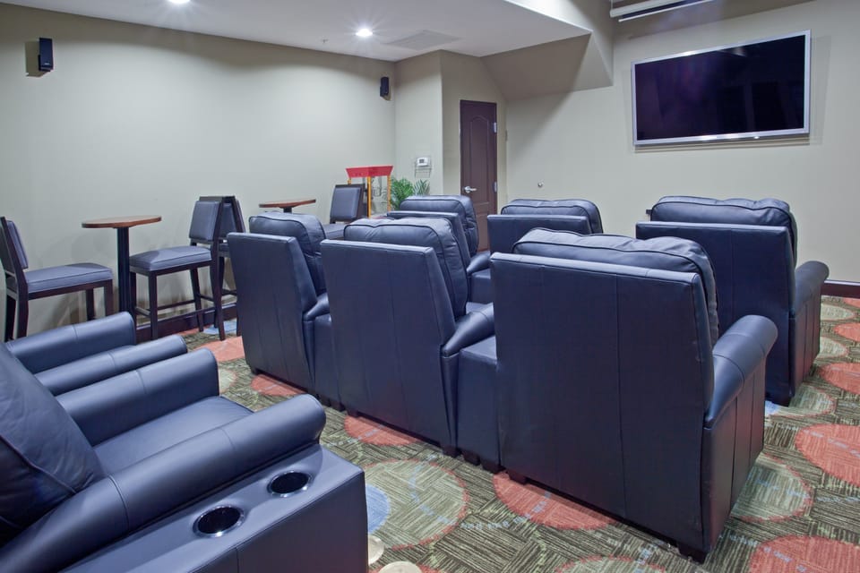 There are amazing amenities on-site.