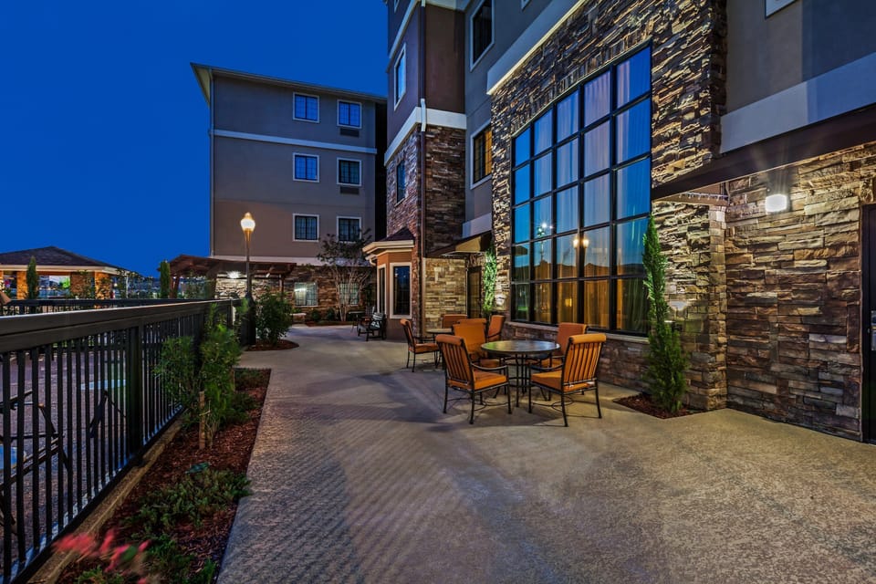 Experience the picturesque atmosphere at this amazing property.