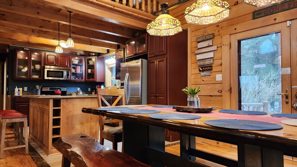 Kitchen with stainless steel appliances 
