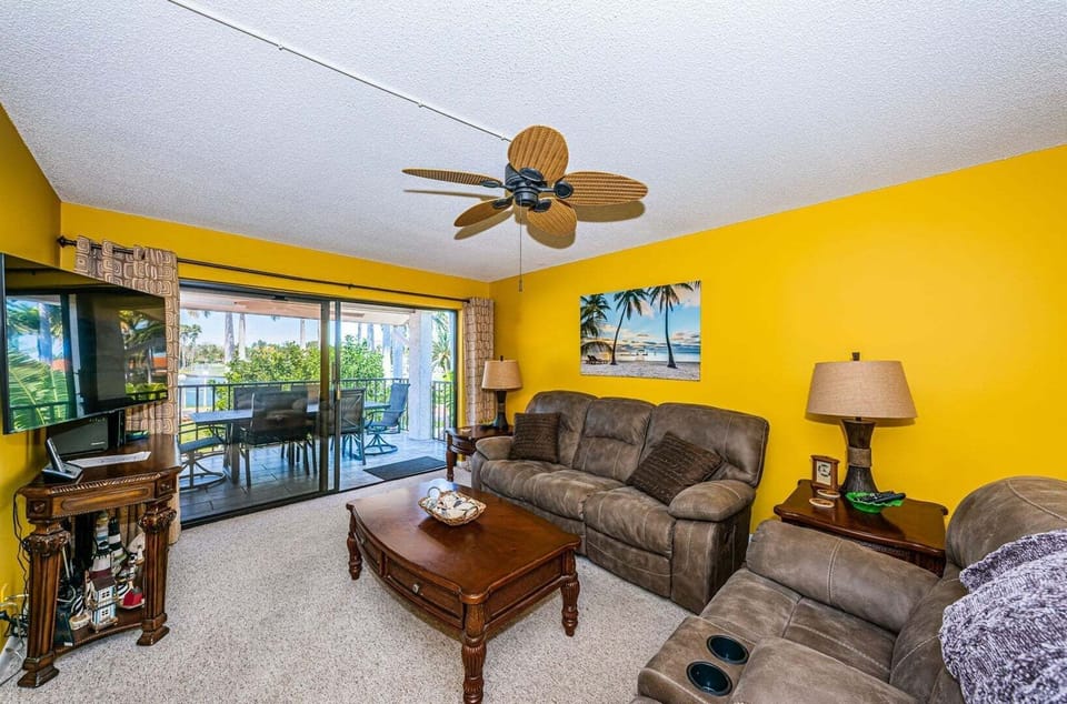 23-web-or-mls-Primary Bathroom 1b-5