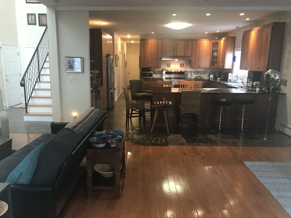 Piano Area