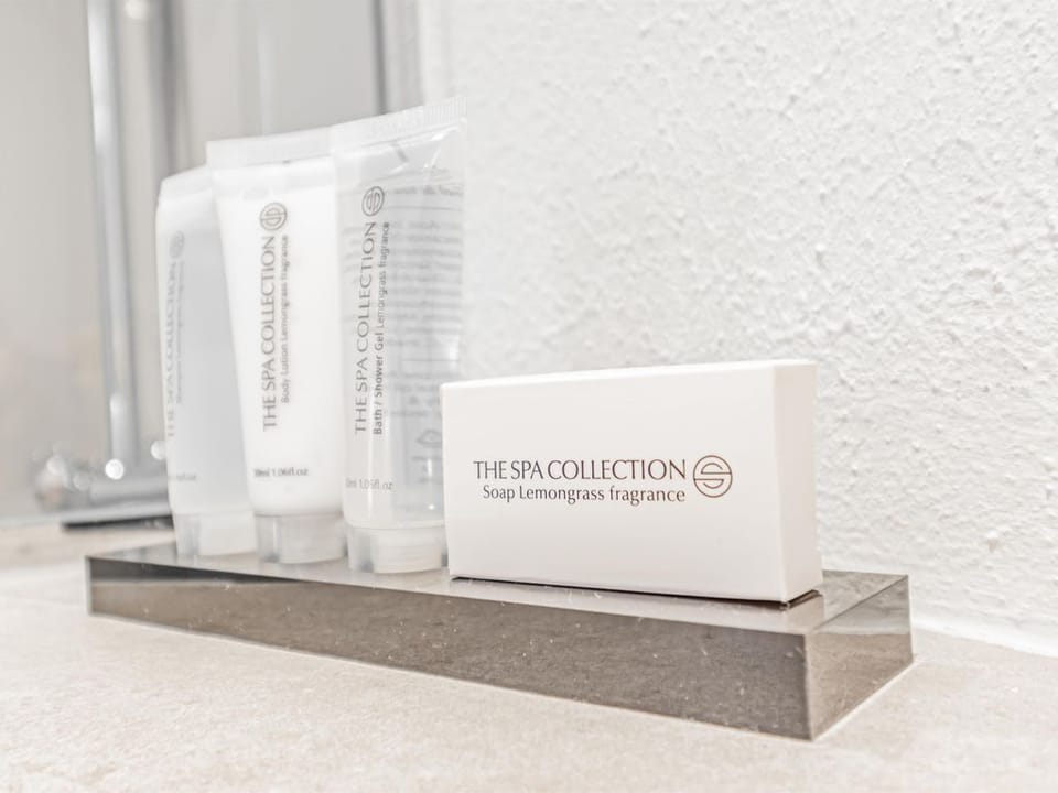 Bathroom amenities