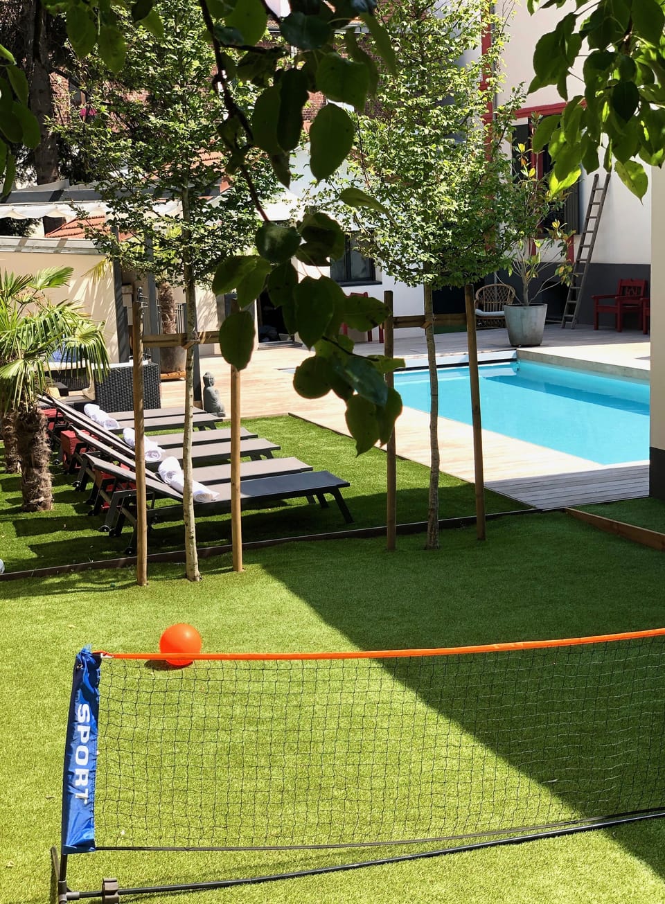 Pool