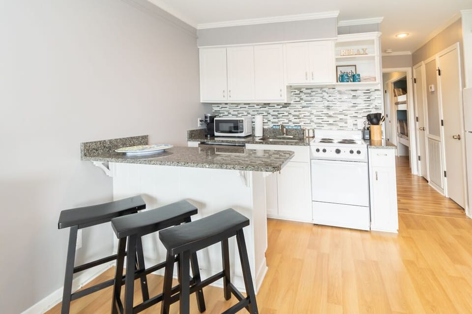 All the needed kitchen appliances, dishes & gadgets 