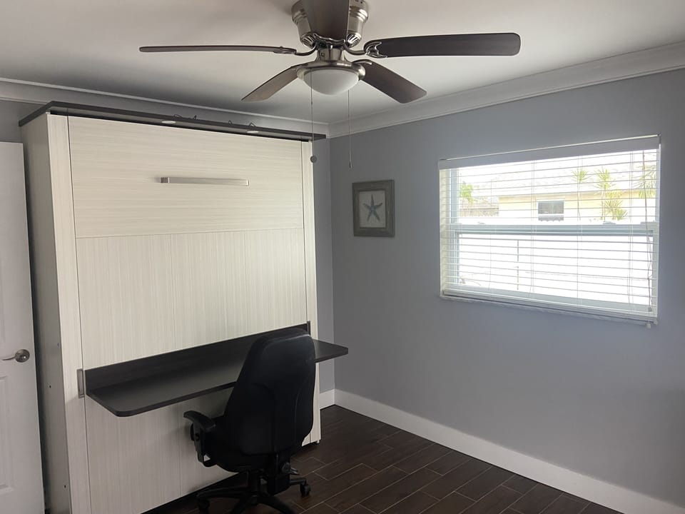 Home Office with desk , great views and a queen size Murphy bed 