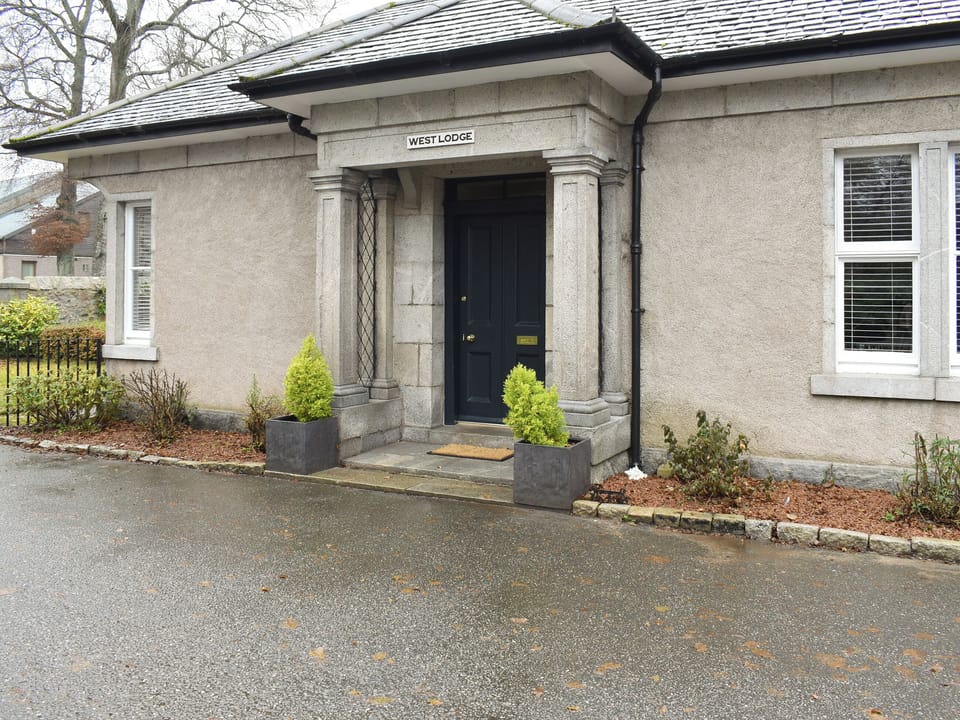 Main entrance to the holiday home | West Lodge, Banchory