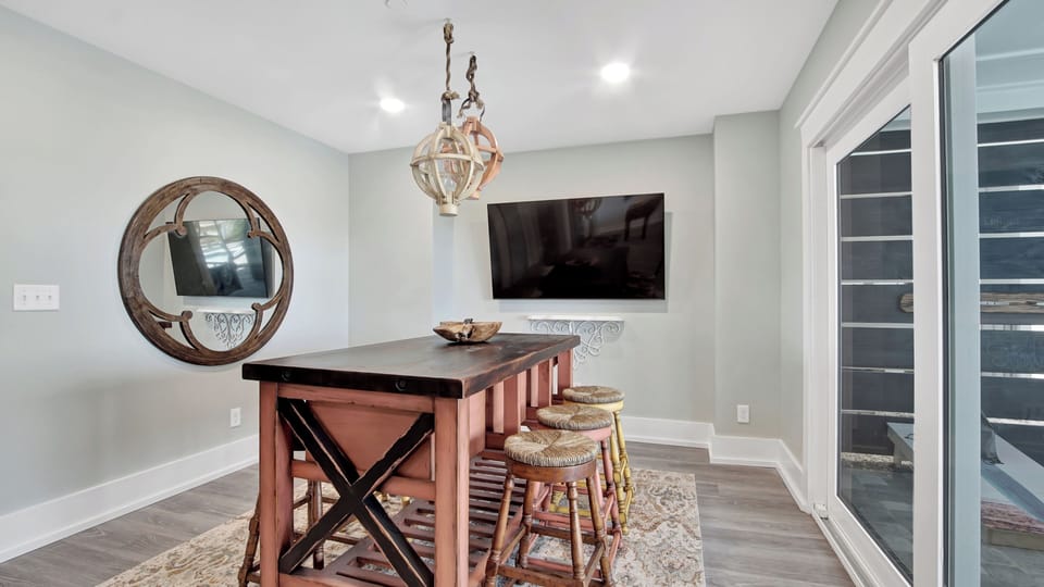 Ground Floor Kitchenette - Just in from the Pool Deck