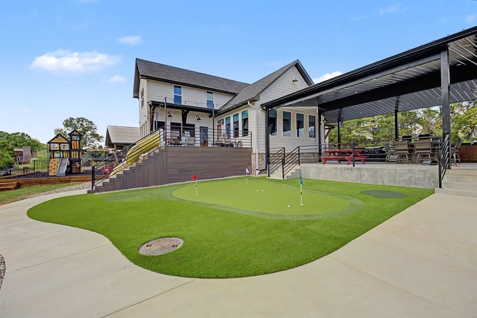 Putting Green At Farmhouse & Co
