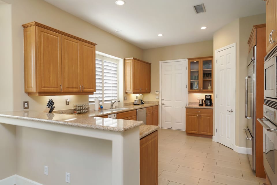 Kitchen Pic 1