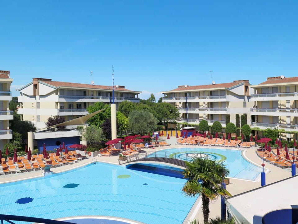 Swimming Pool, Resort, Property, Building, Town, Real Estate, Residential Area, Hotel, Vacation, Apartment