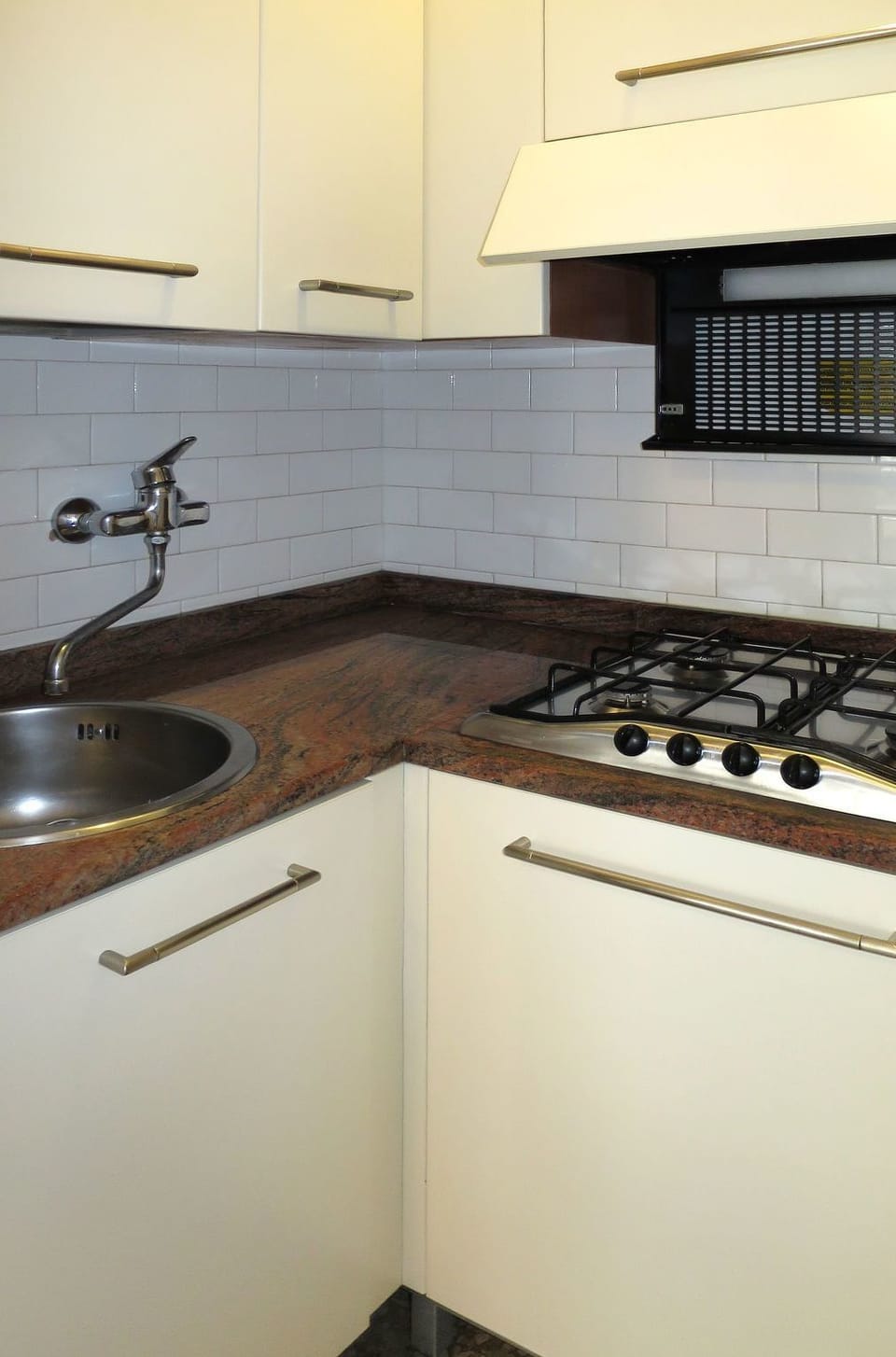 Countertop, Kitchen, Property, Room, Cabinetry, Sink, Major Appliance, Kitchen Sink, Furniture, Gas Stove