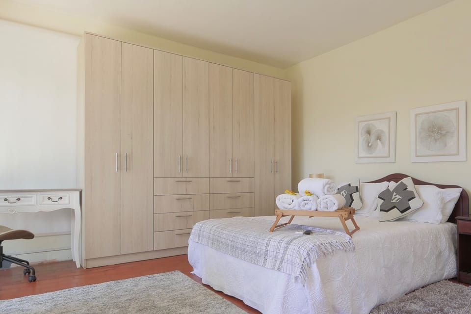 Spacious bed / Cama Espaciosa