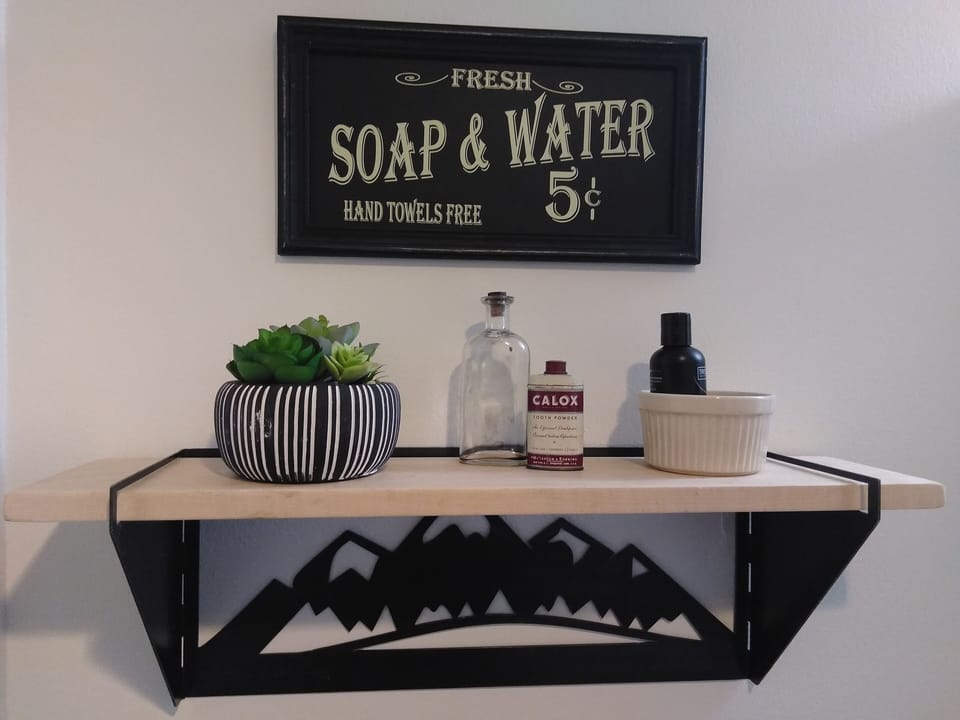 decor is a mixture of modern and antique.