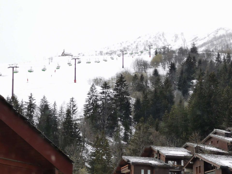 L'Athamante 32 - Charming 2-room apartment, close to the ski slopes and the shops Apartment in Les Avanchers-Valmorel