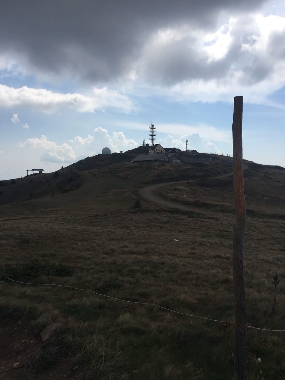 Vila sa sportskim terenom Villa in Serbia