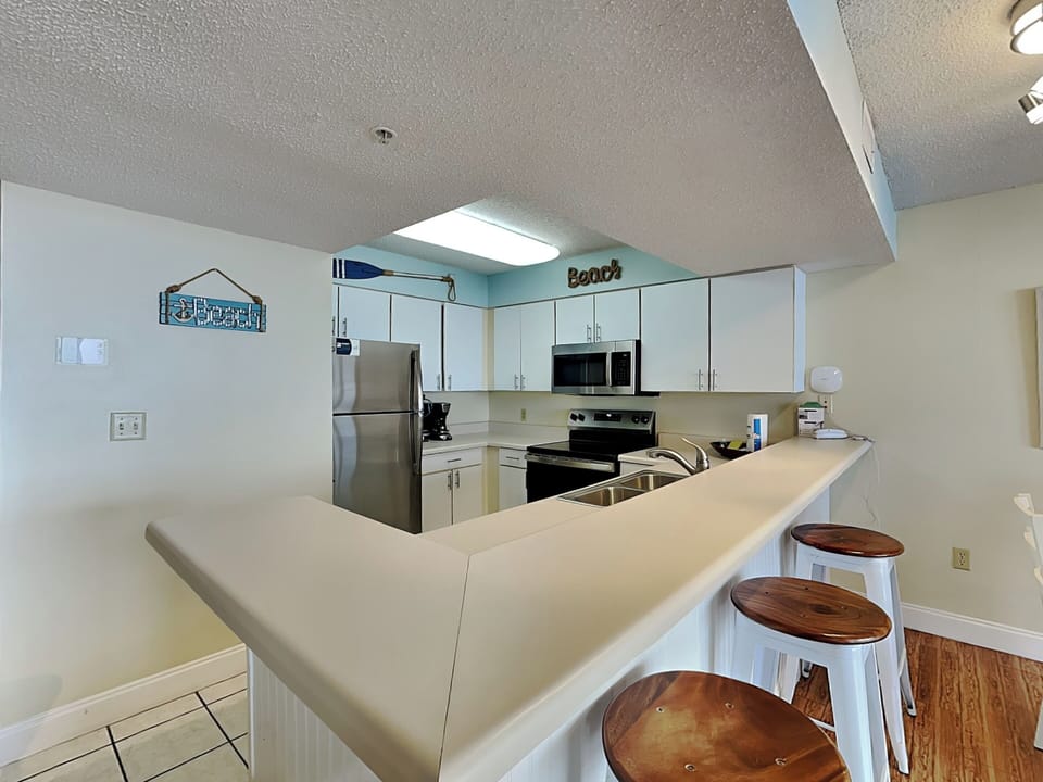 Breakfast Bar - Seating