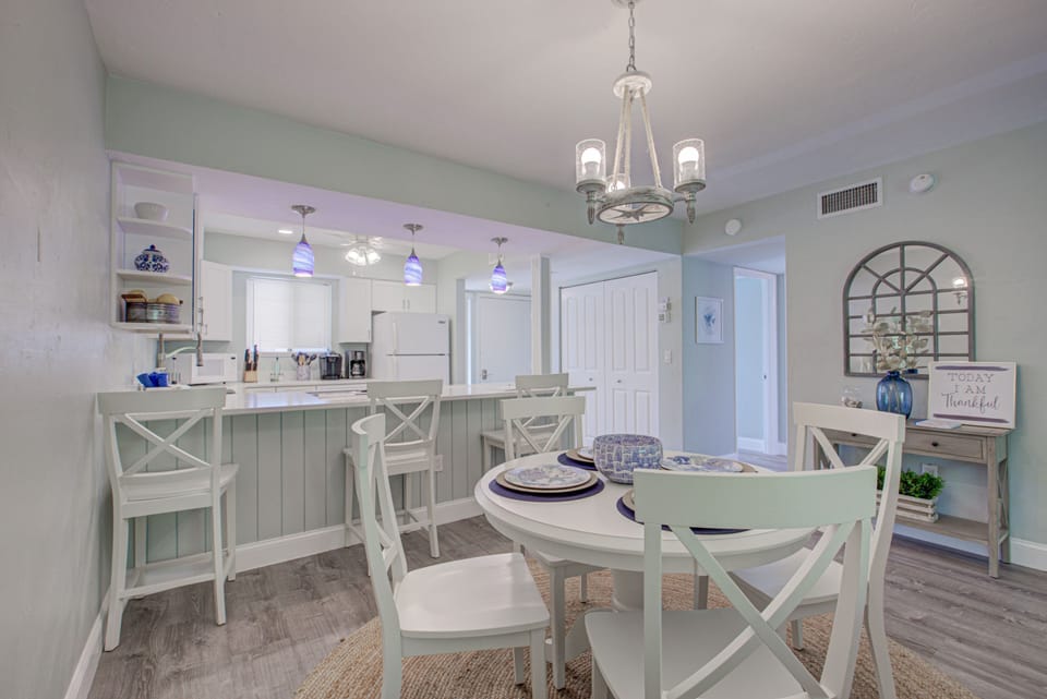 Anna Maria Island Runaway Tropical Escape