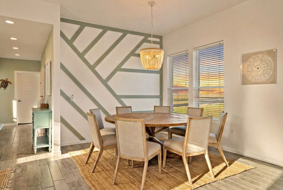 Another angle of the dining area