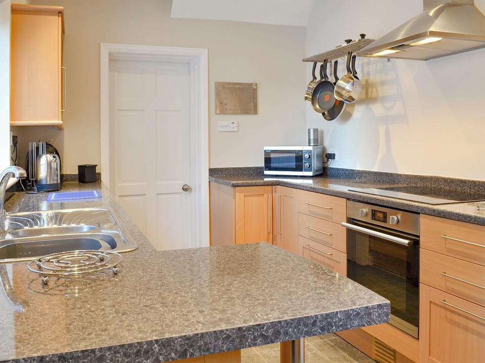 Well equipped kitchen | Middleton House, Filey