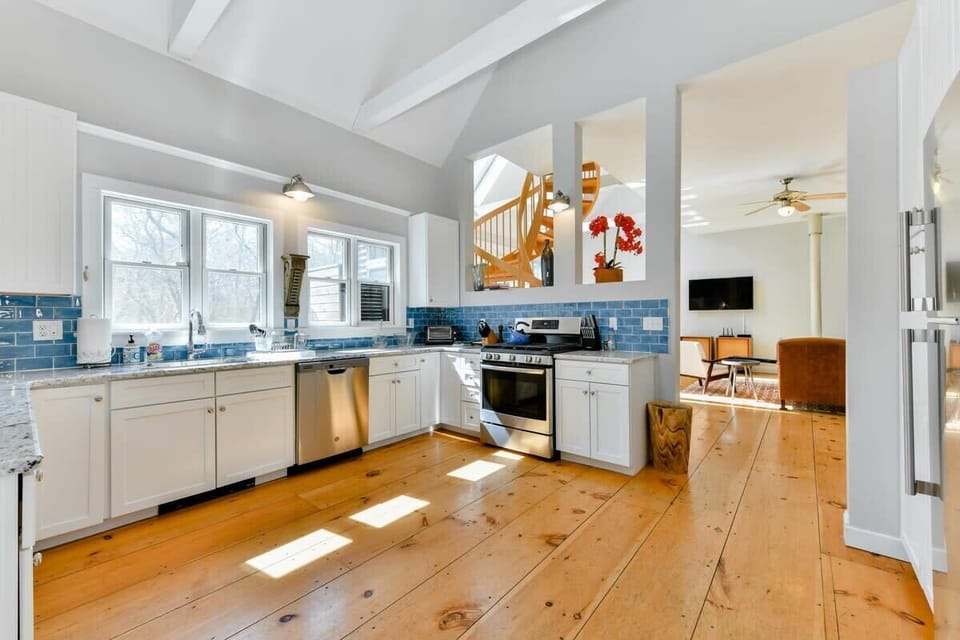 Recently updated kitchen, now you can impress your family and friends with your own recipe.