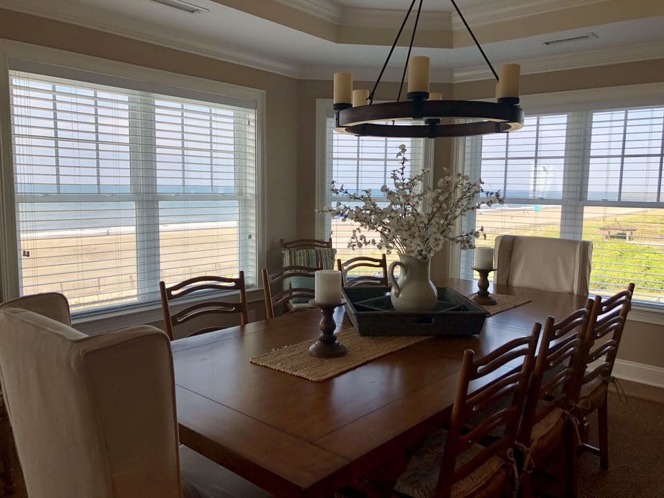 Dinning area with views of beach