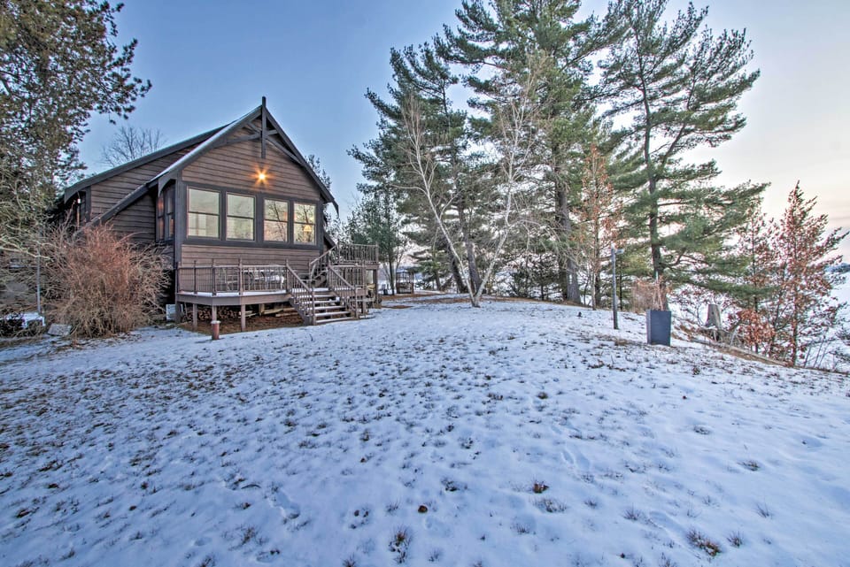 Arkdale Vacation Rental | 3BR | 1.5BA | 1,800 Sq Ft | Stairs Required