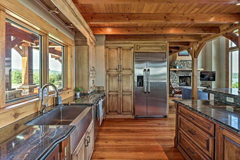 Gourmet Kitchen