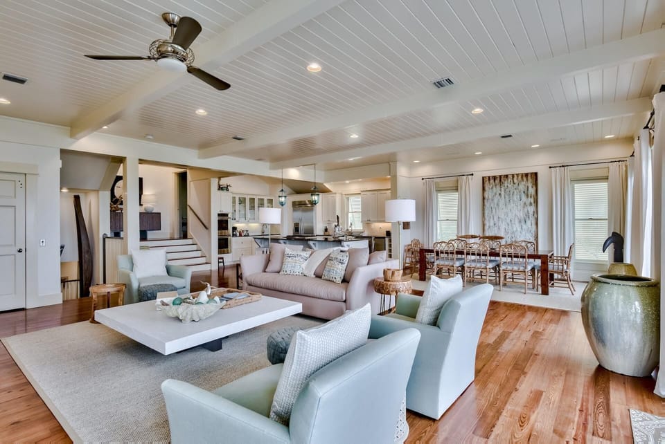 Second Floor: Living Area