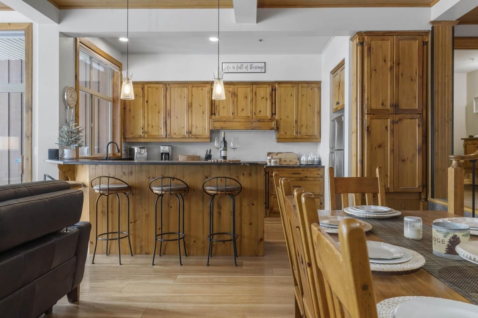 kitchen island seating for 4