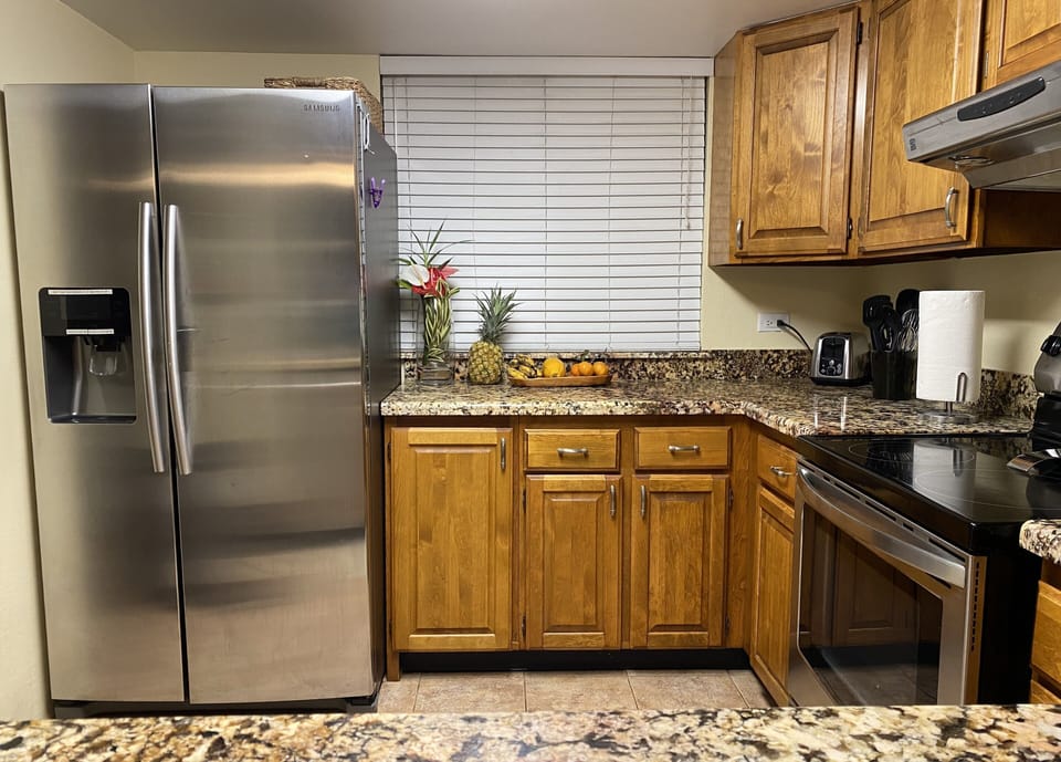 Modern conveniences and space to set out fruits from the farmer’s market.