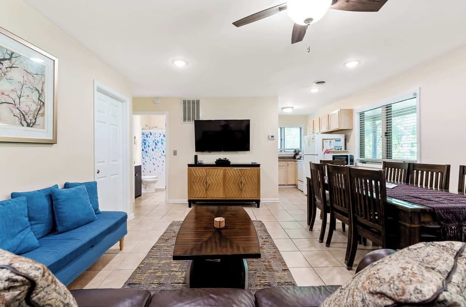 Overview of the living, dining, and kitchen areas of Woodland Pines Cottage