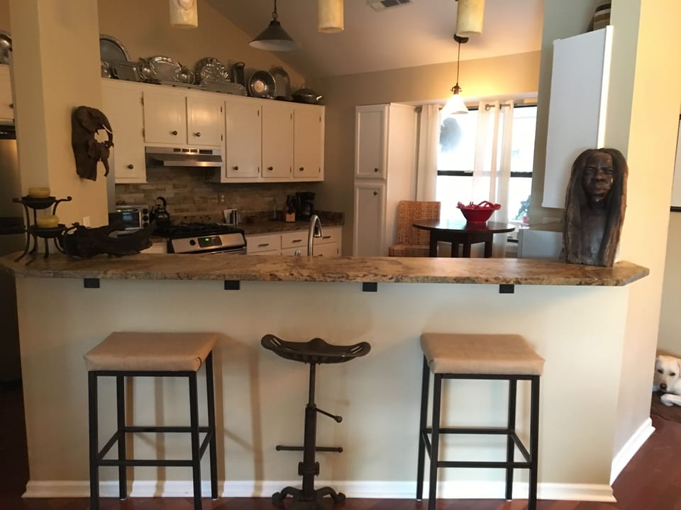 Breakfast Bar in Open Kitchen