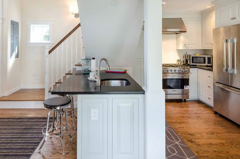 Kitchen Has Granite Counters & Prep Counter/Breakfast Bar