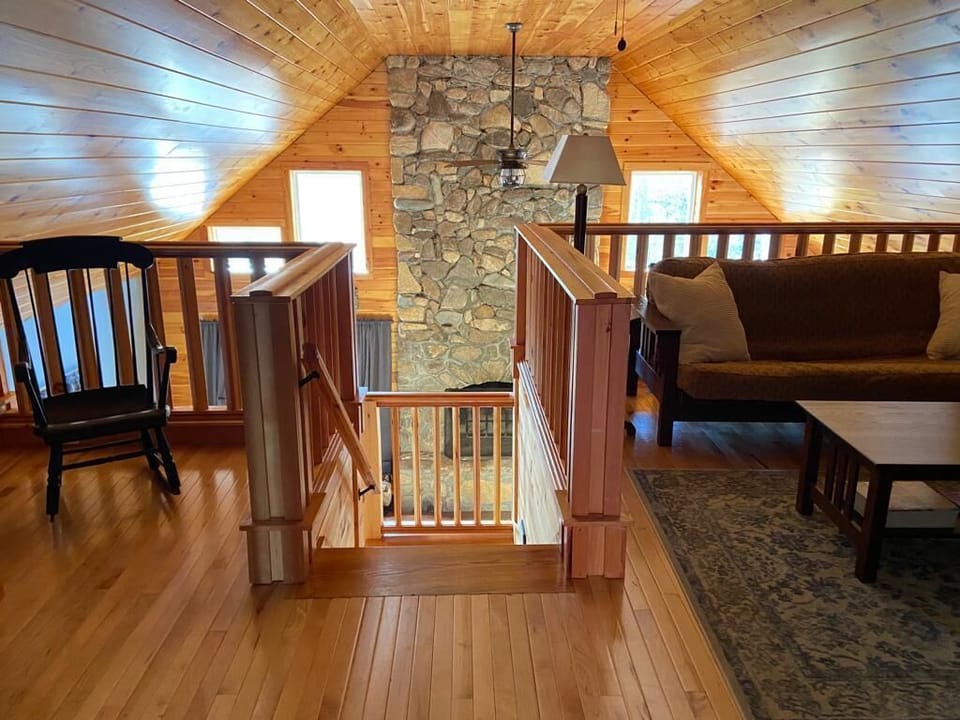 Loft & Reading Nook
