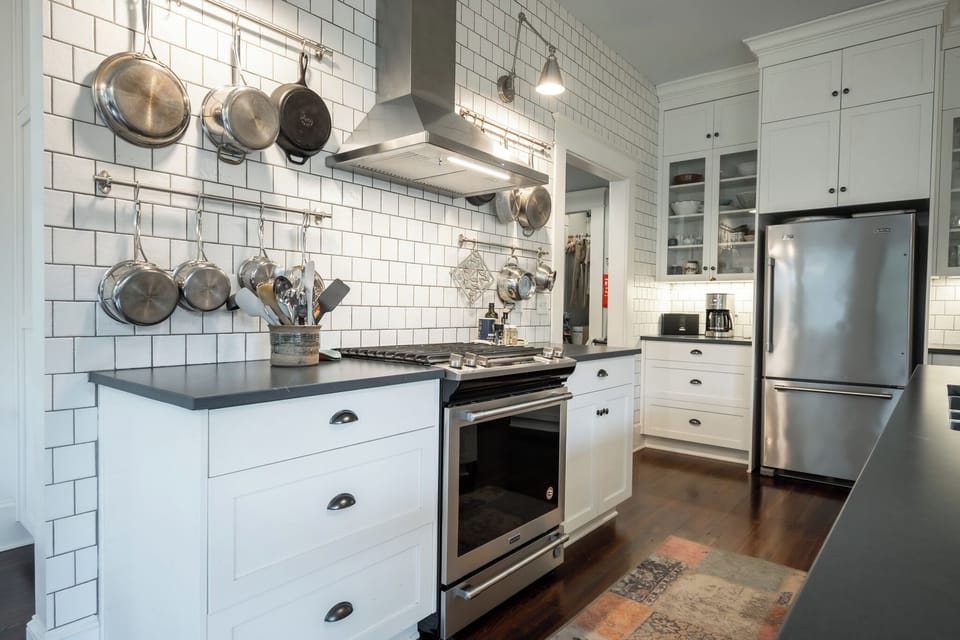 Full Kitchen