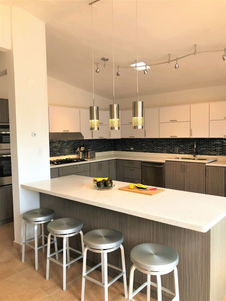 Kitchen bar.