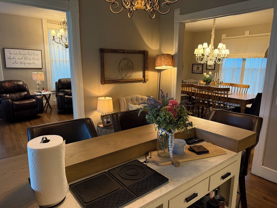 Bar/dinning/living