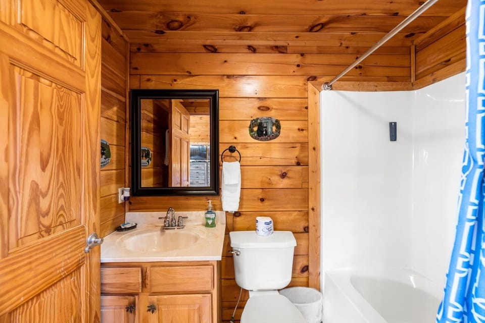 Bathroom in Loft area
